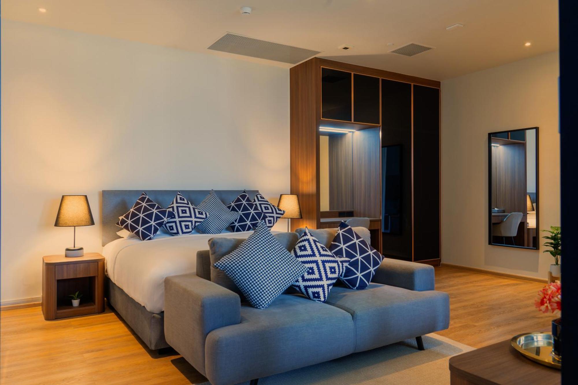 Walton Suites Sukhumvit Bangkok Exterior photo